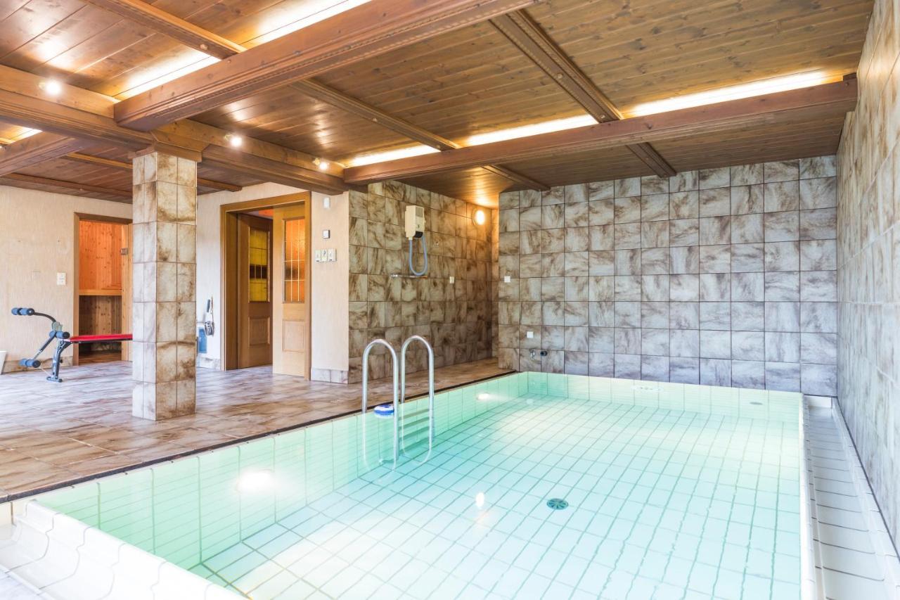 Yes, It Is Retro - Big With Indoor Pool * Wien